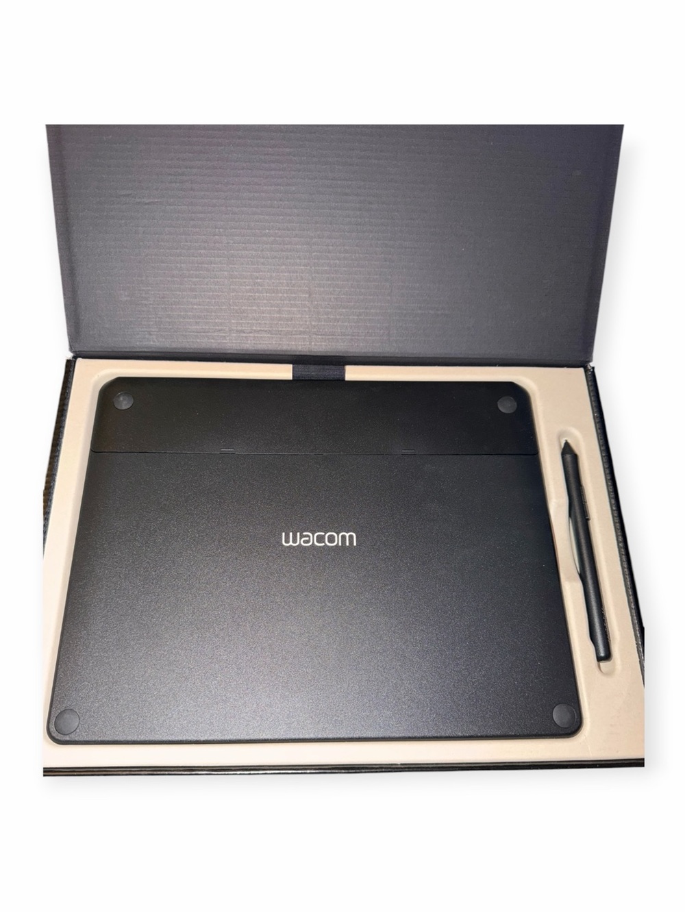 Wacom Intups Drawing Tablet complete in box